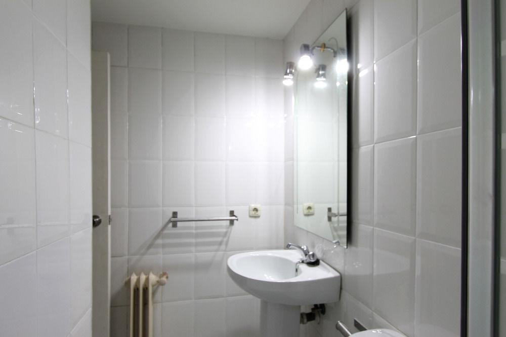 Apartamentos Rialto Madrid Exterior photo