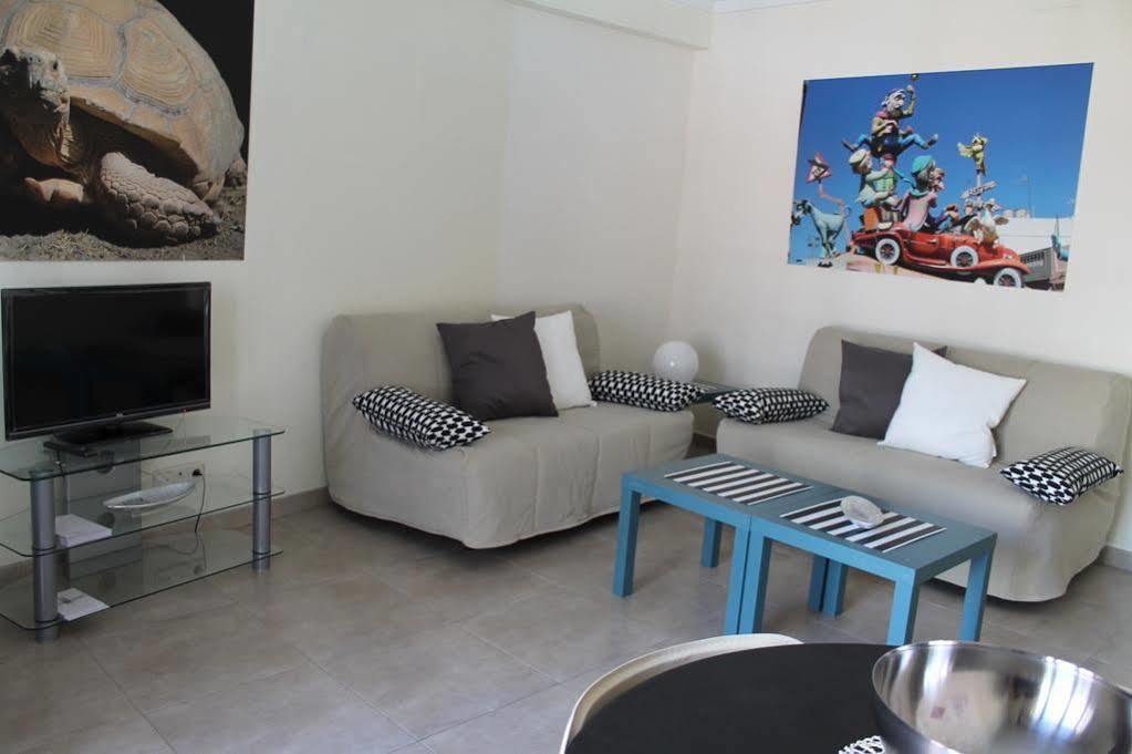 Apartamentos Rialto Madrid Exterior photo