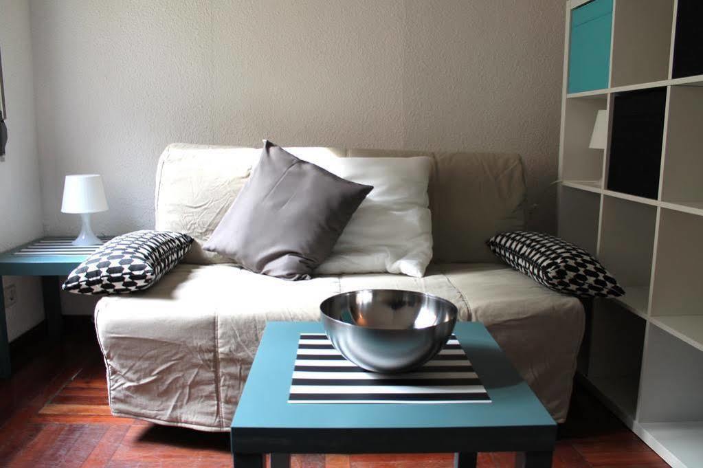 Apartamentos Rialto Madrid Exterior photo