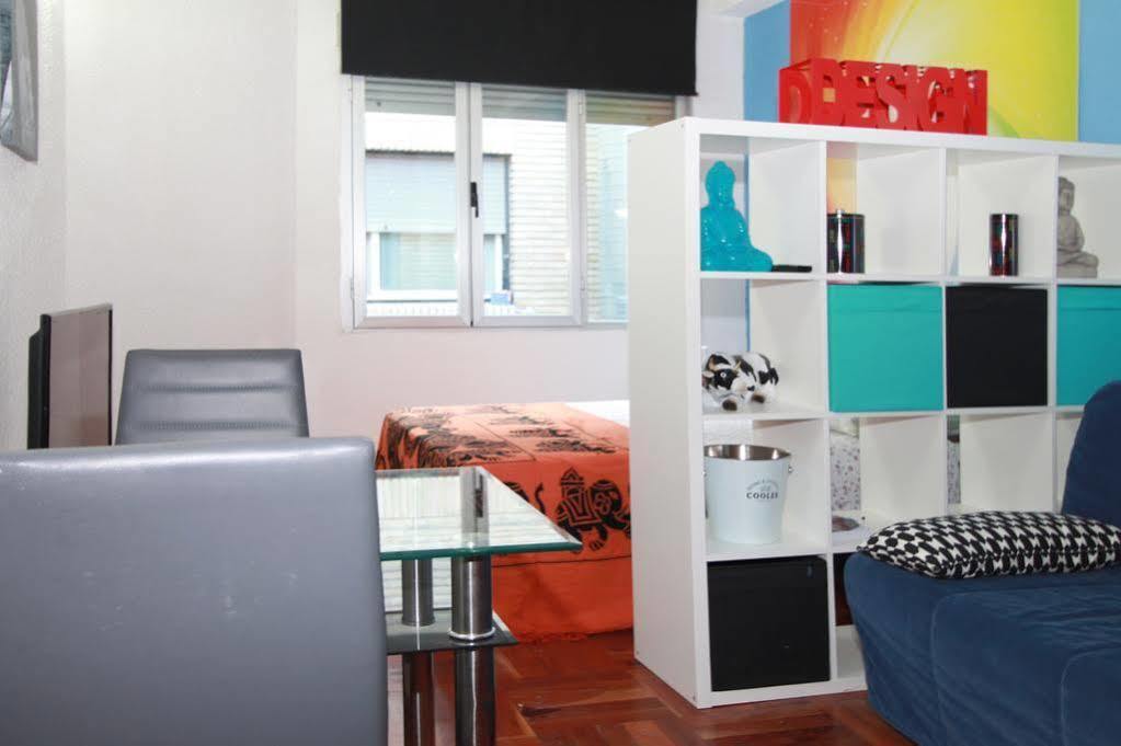 Apartamentos Rialto Madrid Exterior photo