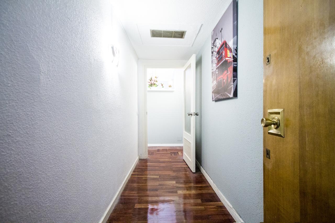Apartamentos Rialto Madrid Exterior photo